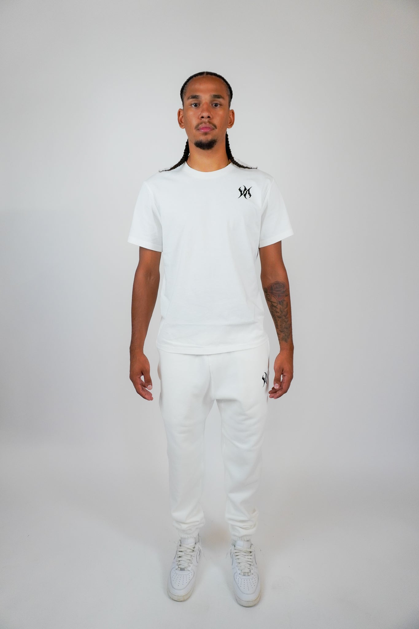'VAKRA' Essential Sweatpants